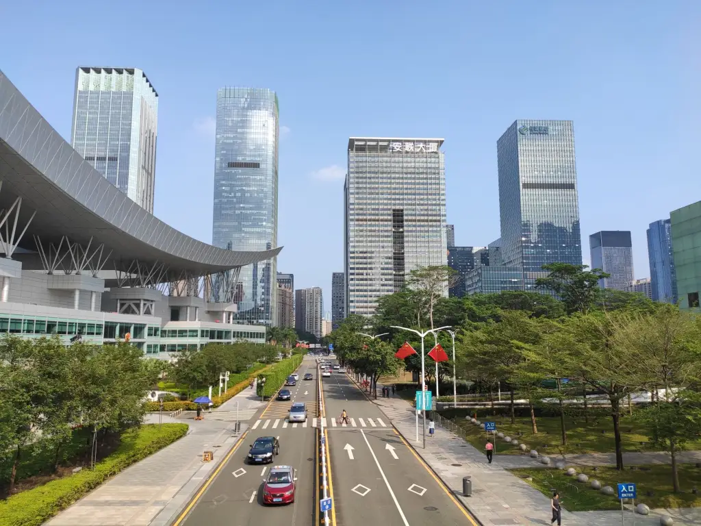 实木沙发与茶台定制的材质对比：不同红木家居方案如何匹配空间需求