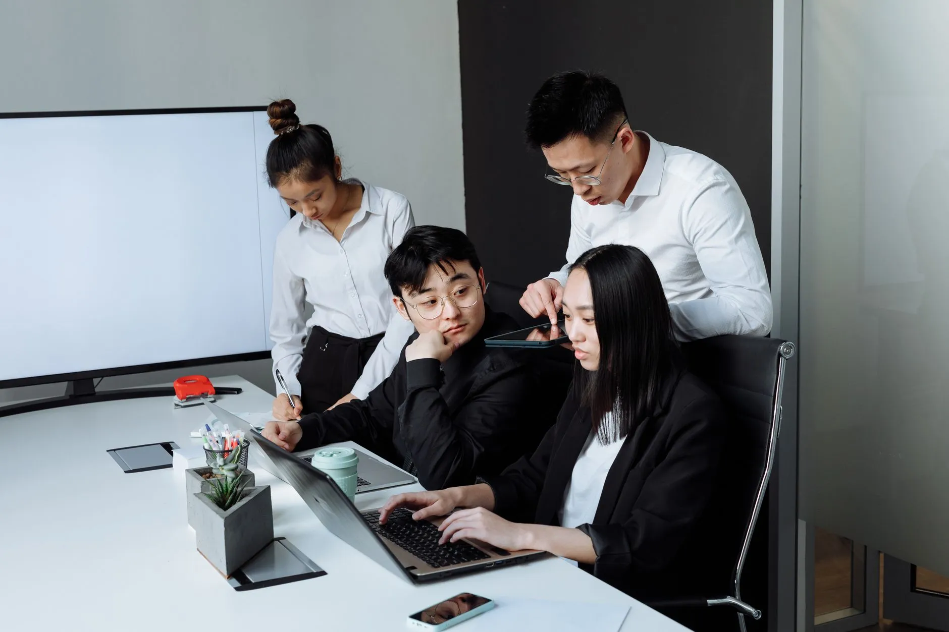 新中式实木沙发榫卯结构工艺与质量管控要点