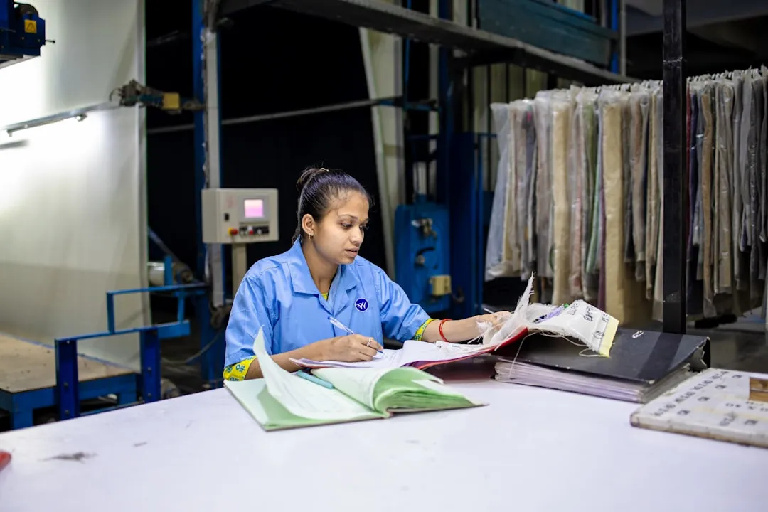 龙天红木小镇茶台定制方案：家庭茶空间与商务会所的差异化设计